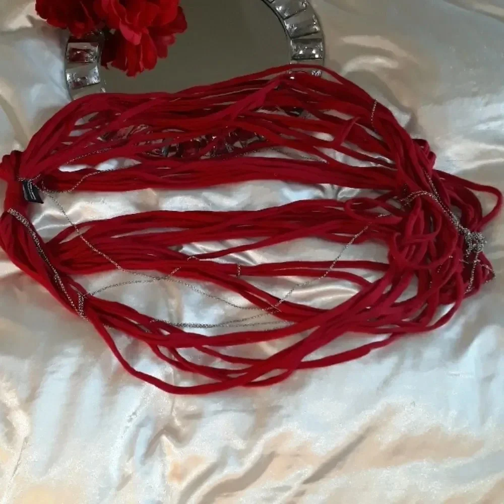 SAAKO RED MULTILAYER SCARF